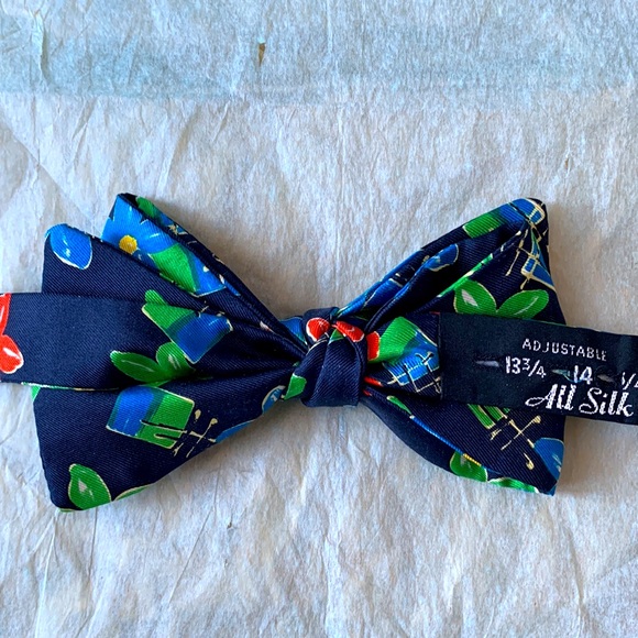 Floral silk Bow tie - Picture 3 of 6